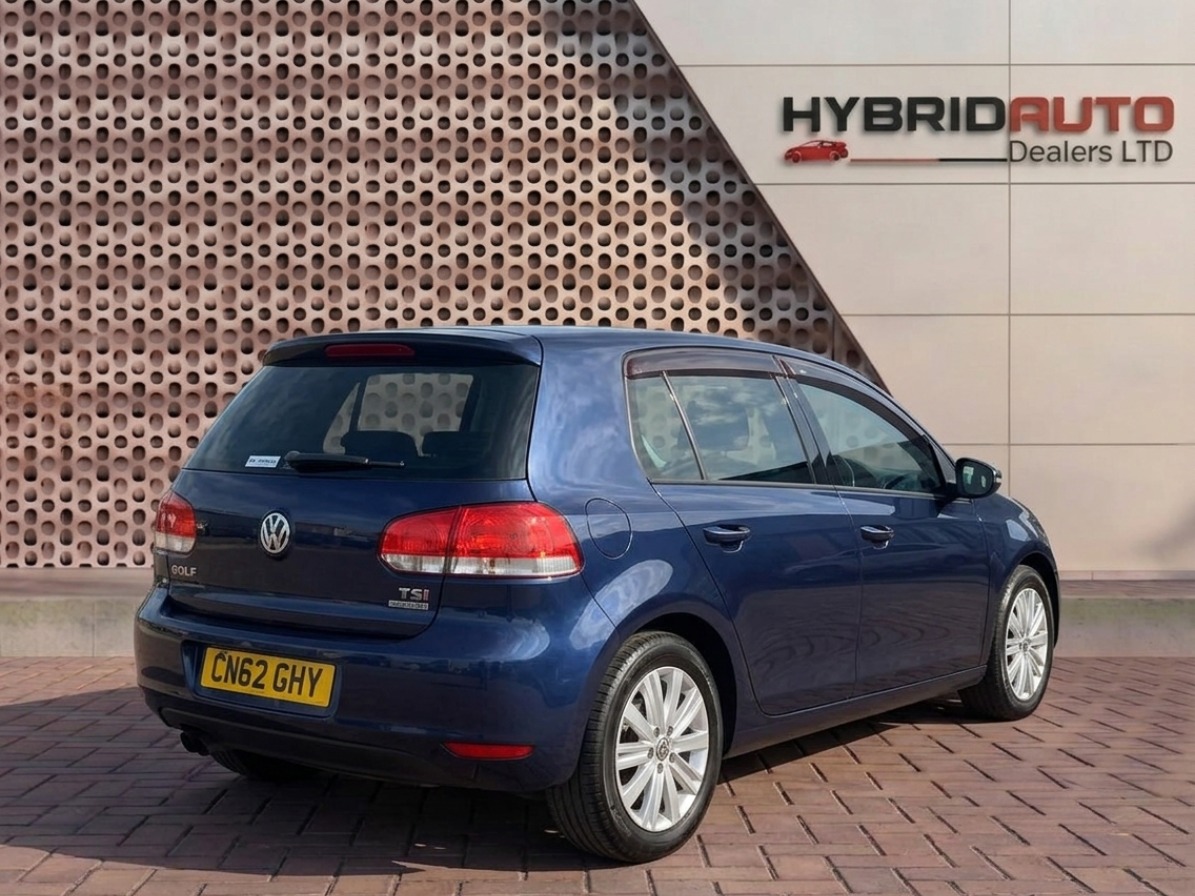Volkswagen Golf 2012 view 2