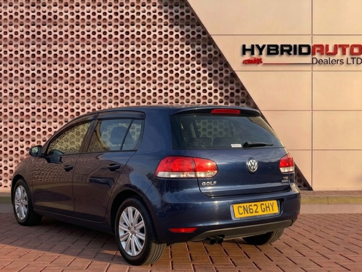 Volkswagen Golf 2012 view 3