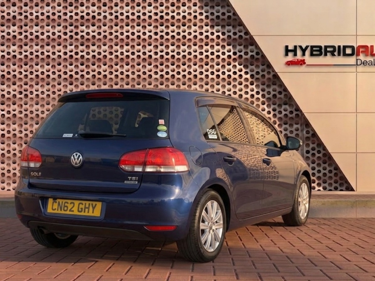 Volkswagen Golf 2012 view 4