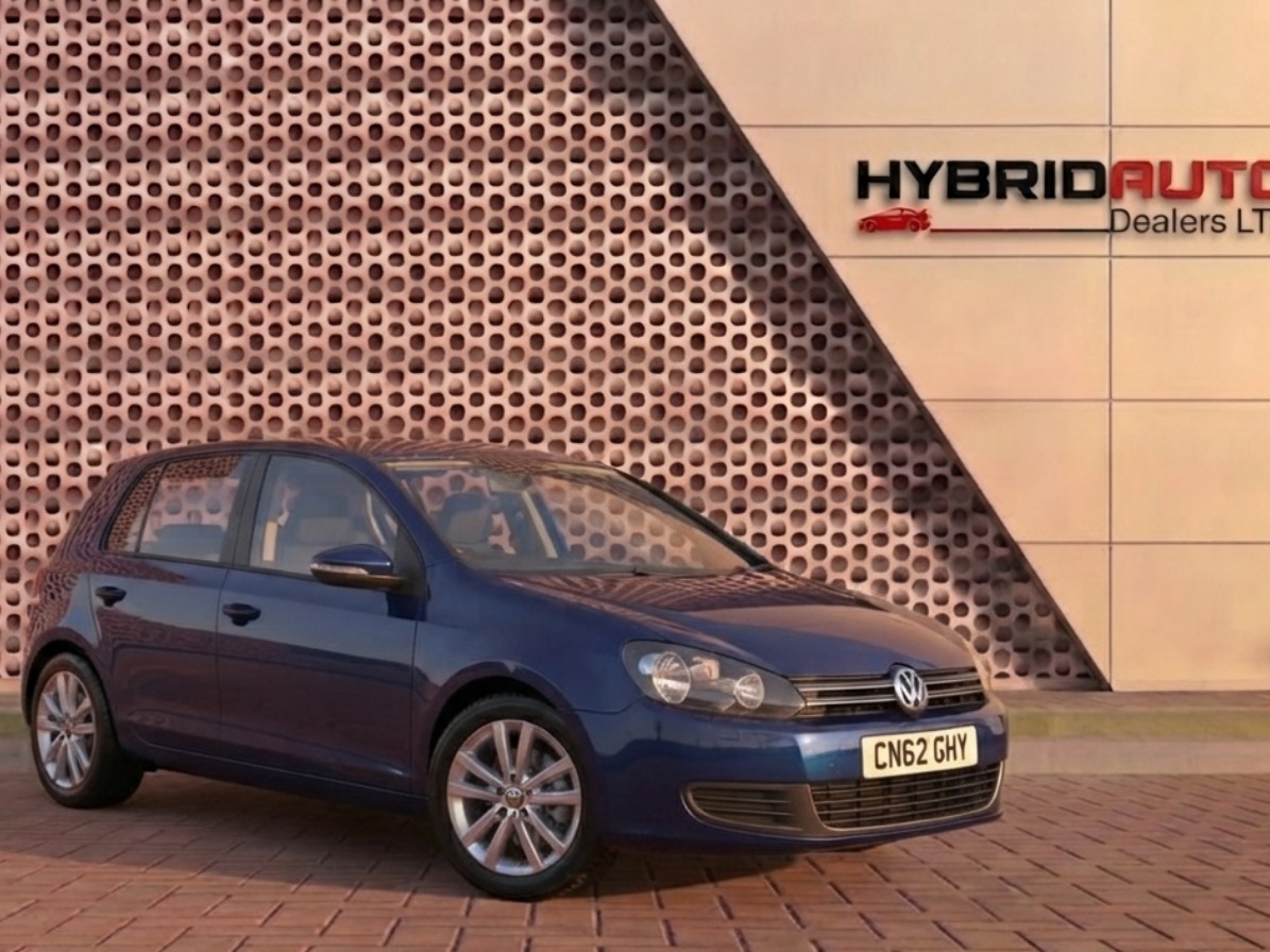 Volkswagen Golf 2012 view 5