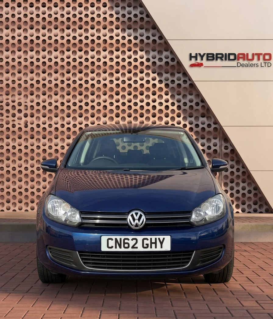 Volkswagen Golf 2012 view 8