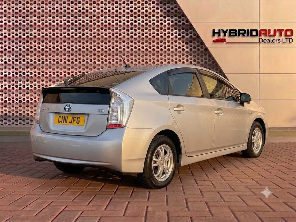 Toyota Prius 1.5 CVT 4dr (2011) view 6