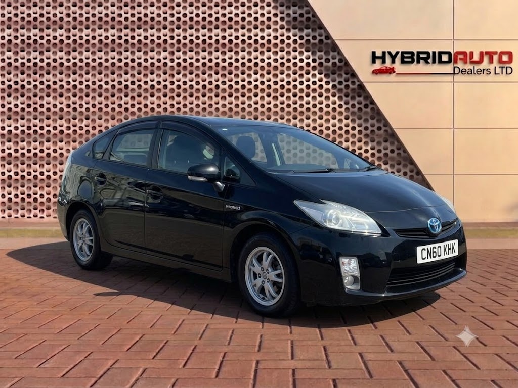 2011 Toyota Prius (Hybrid, Very Good Condition) view 2