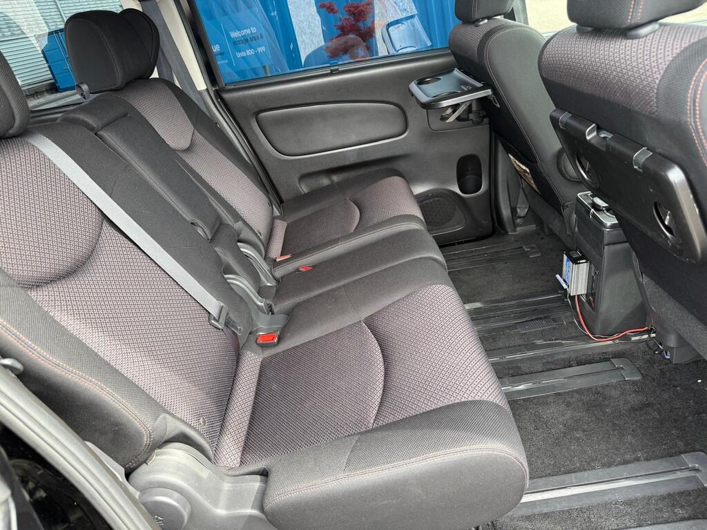 2013 Nissan Serena VIP view 23