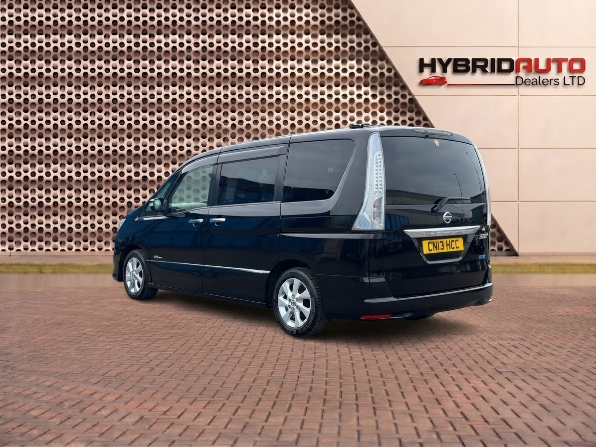 2013 Nissan Serena VIP view 4