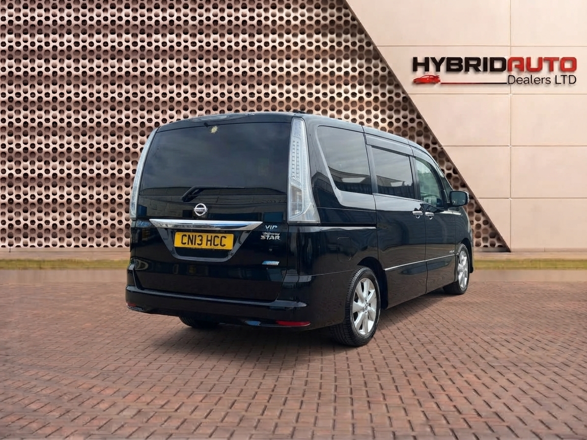 2013 Nissan Serena VIP view 5