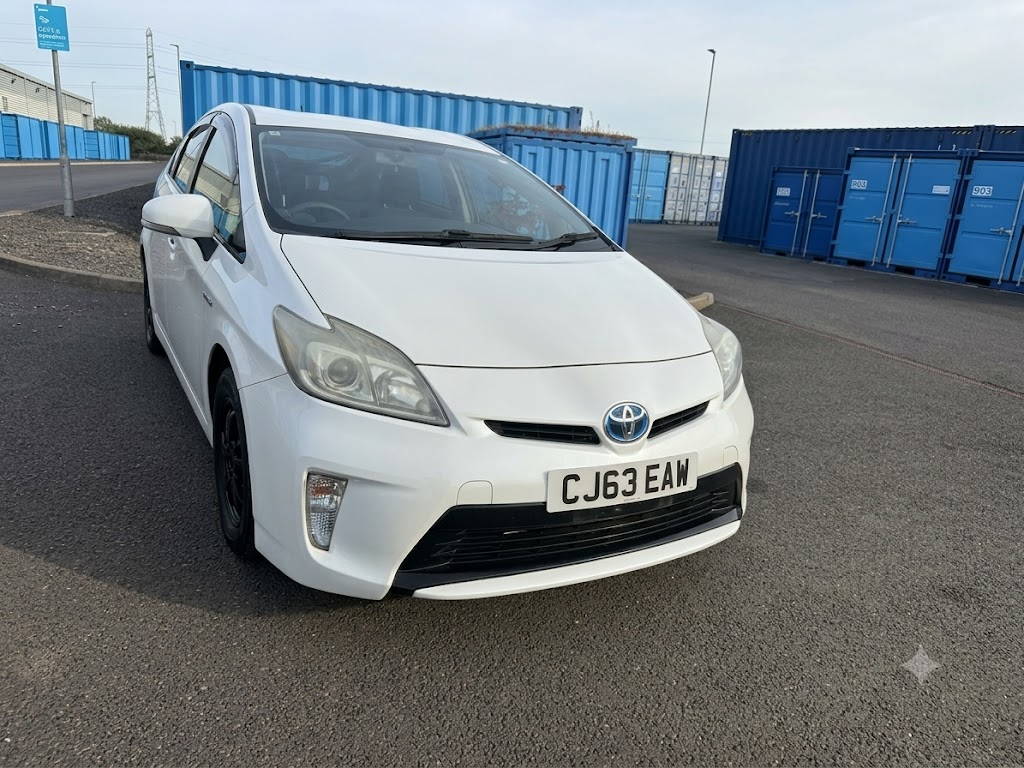Toyota Prius 2013 view 8