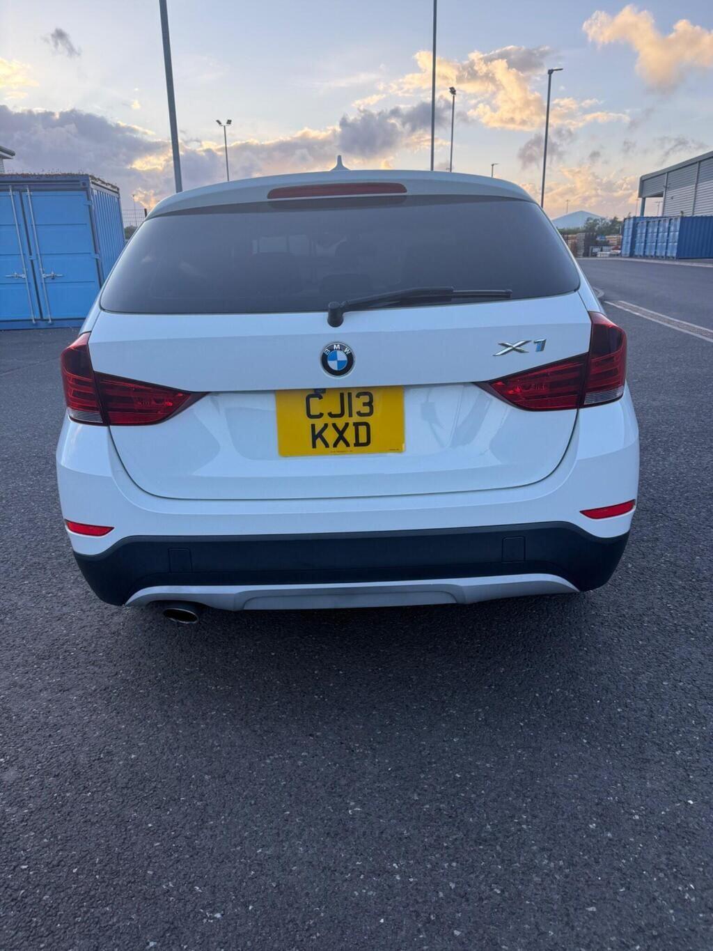 2013 BMW X1 view 4