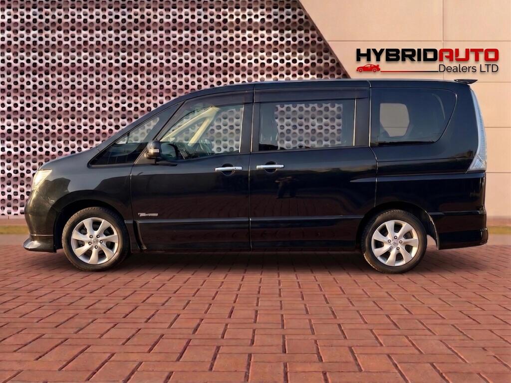 2013 Nissan Serena view 4