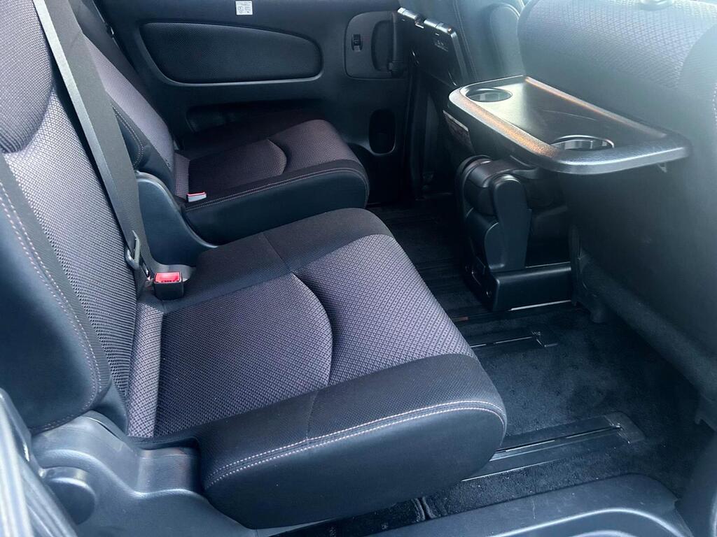 2013 Nissan Serena view 8