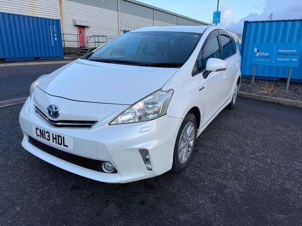 Toyota Prius+ (2013, MPV, 7 seats) view 2