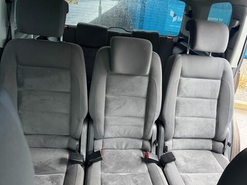 Volkswagen Touran (2015, 65 reg) view 5