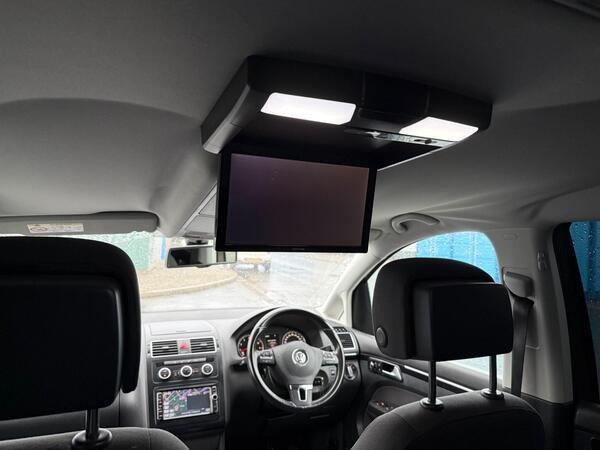 Volkswagen Touran (2015, 65 reg) view 8
