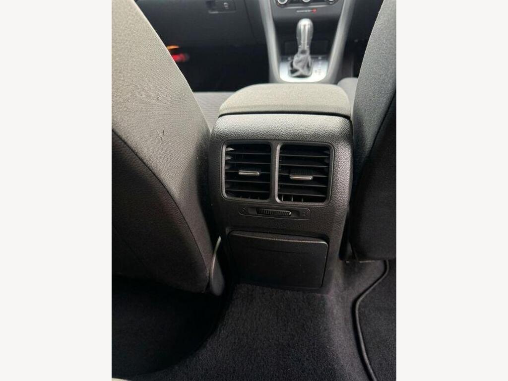 Volkswagen Golf 2012 view 25