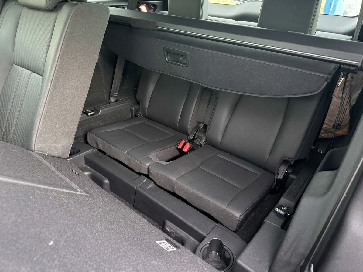 Land Rover Discovery Sport 2.0 (2016) view 13