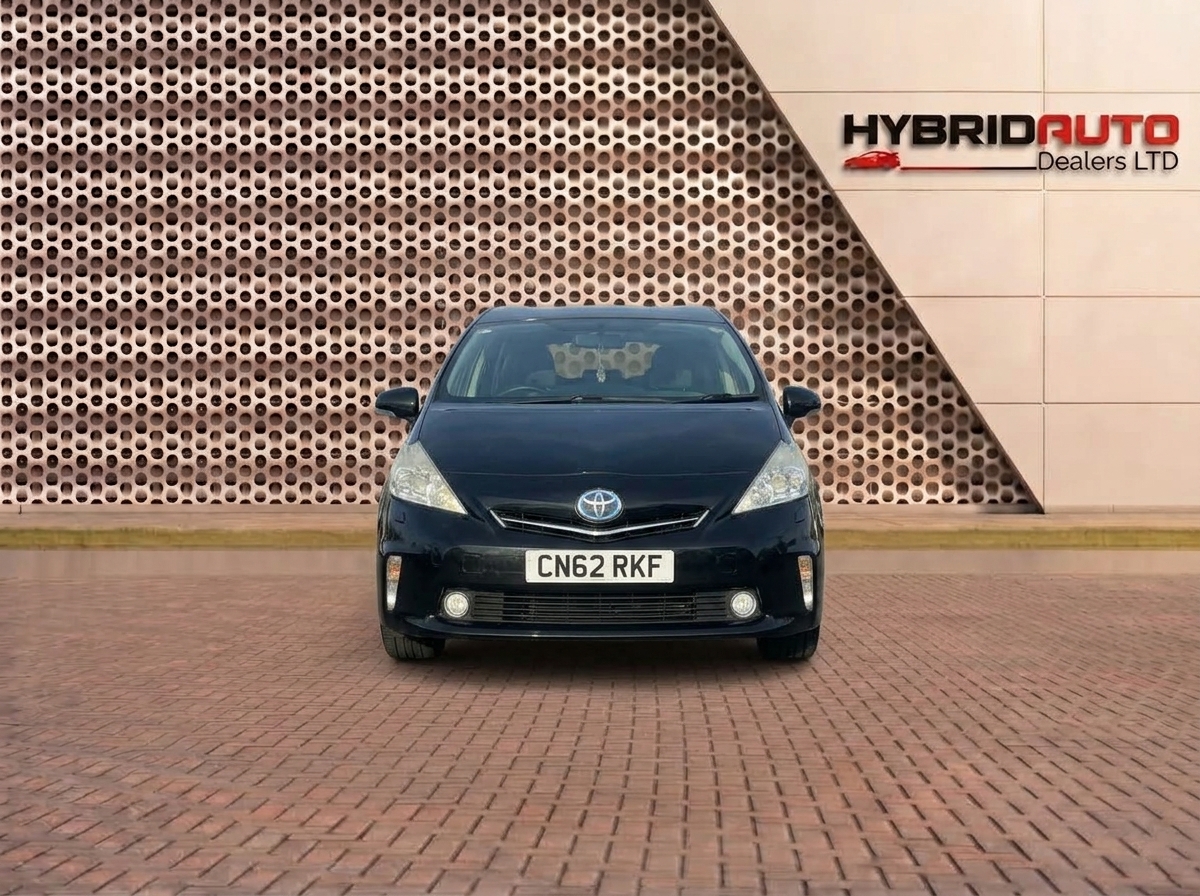 Toyota Prius 2012 view 9