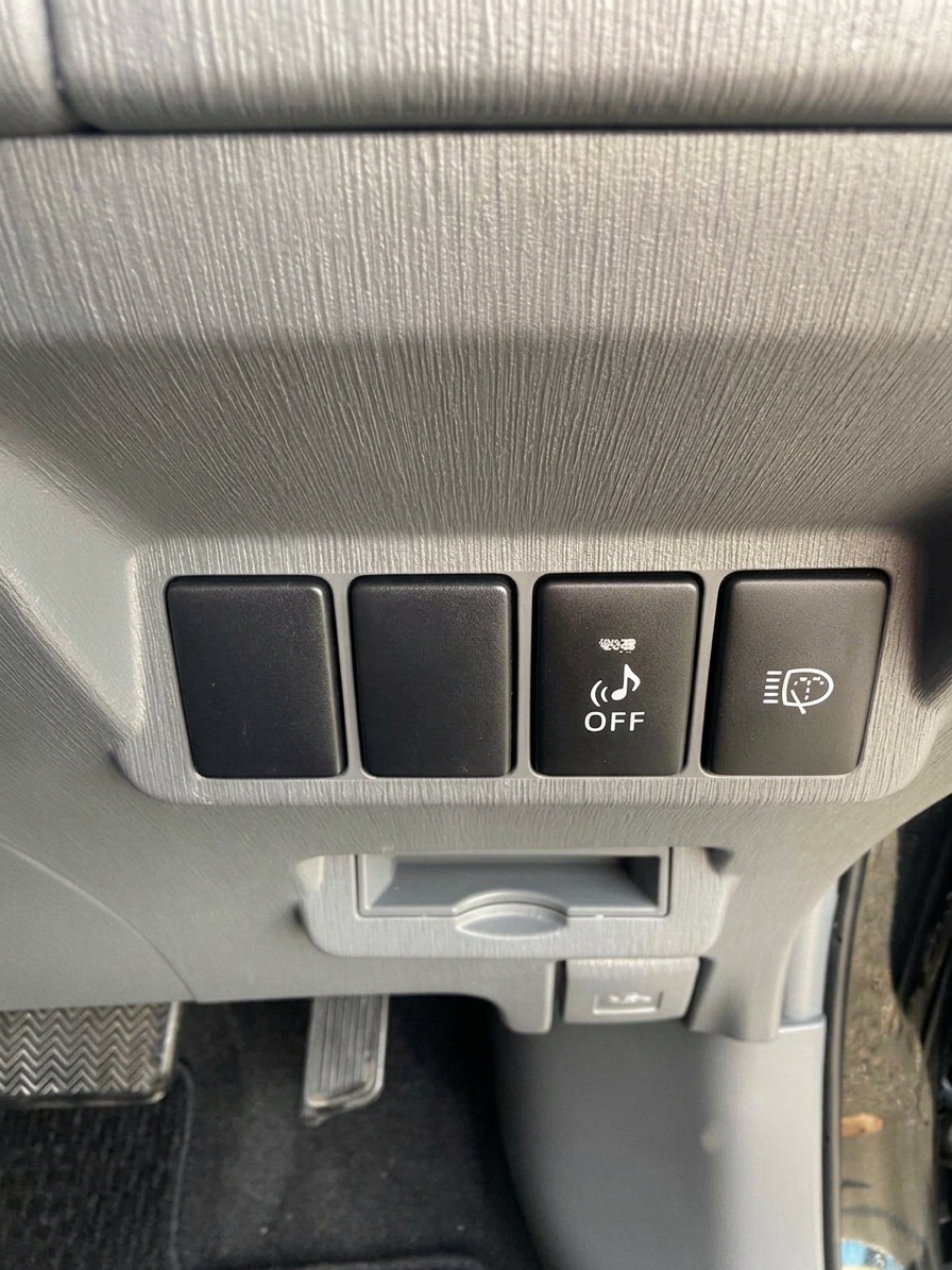 Toyota Prius 2012 view 25