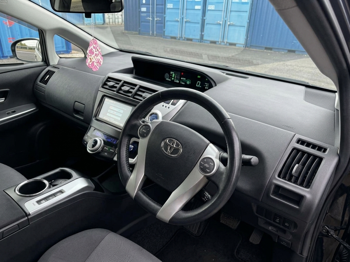 Toyota Prius 2012 view 26