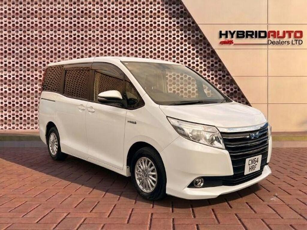 Toyota Noah 2014 view 6